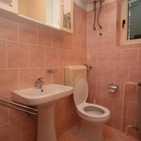 Apartment Studio 6445a Turanj